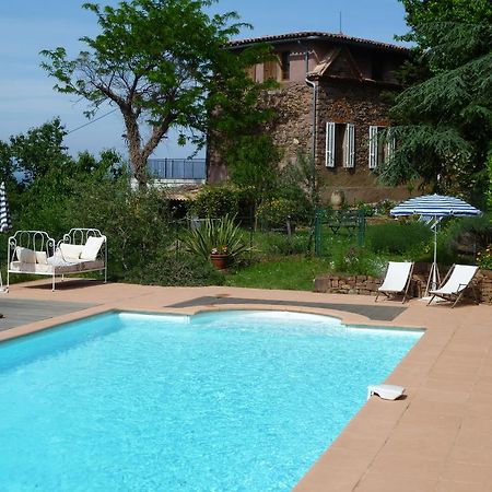 Bed And Breakfast La Maison De Nathalie Les Mayons Екстериор снимка