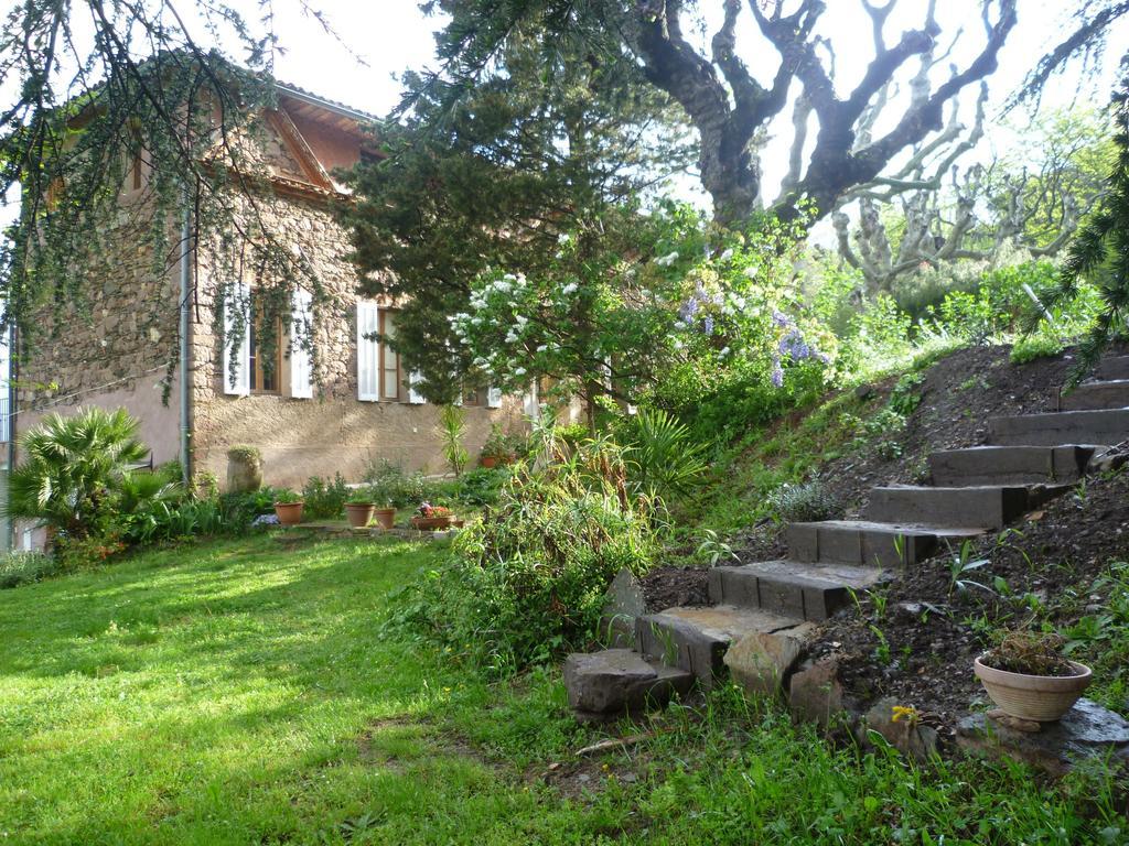 Bed And Breakfast La Maison De Nathalie Les Mayons Екстериор снимка