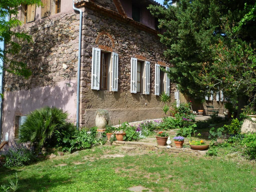 Bed And Breakfast La Maison De Nathalie Les Mayons Екстериор снимка