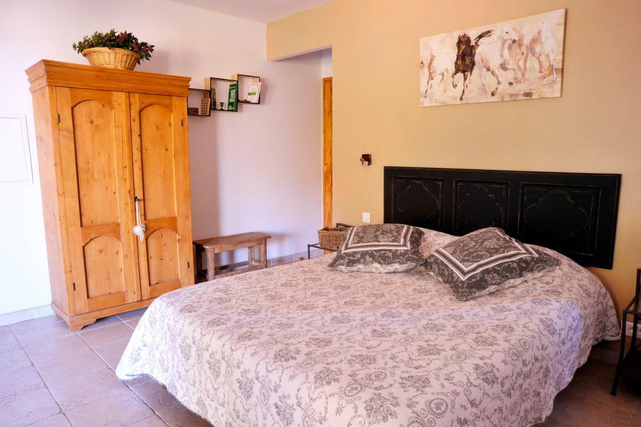 Bed And Breakfast La Maison De Nathalie Les Mayons Екстериор снимка